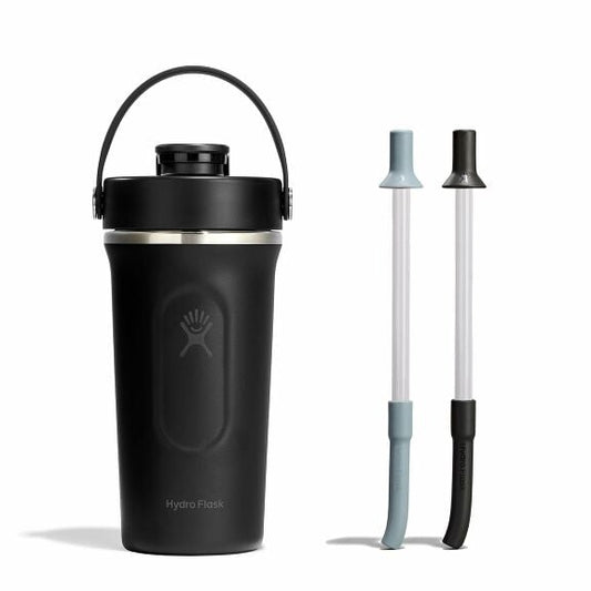 shaker-bottle-and-straw-bundle-l4 group_187_1__1.jpg