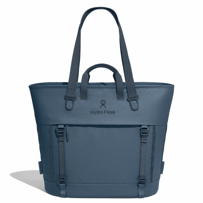 carryouttm-soft-cooler-tote-30-l-q4 maxiit384-carryout-tote-30l-harbor-blue-straight.jpg