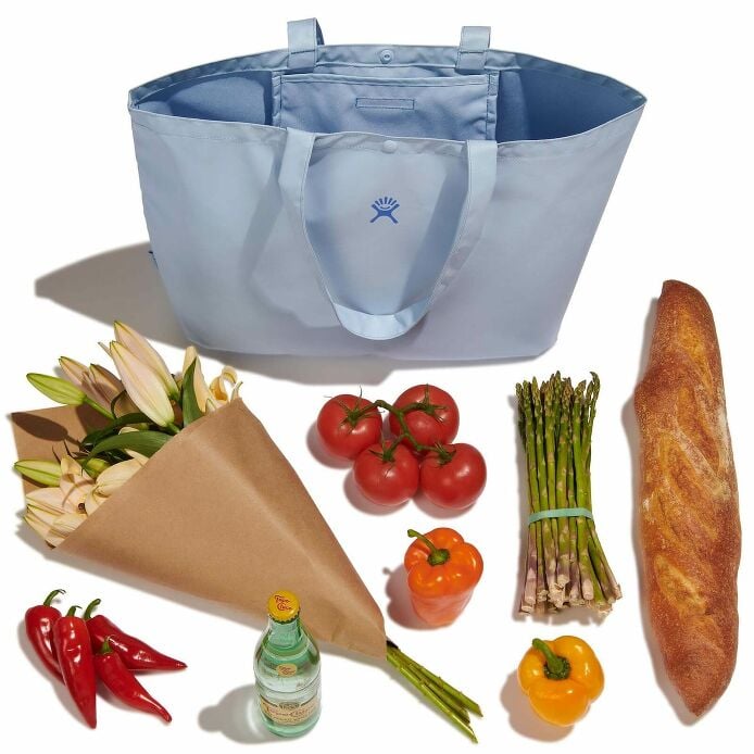 20-l-tag-along-tote-y1 rt20484_20ltagalongtote_surf_packing_1.jpg