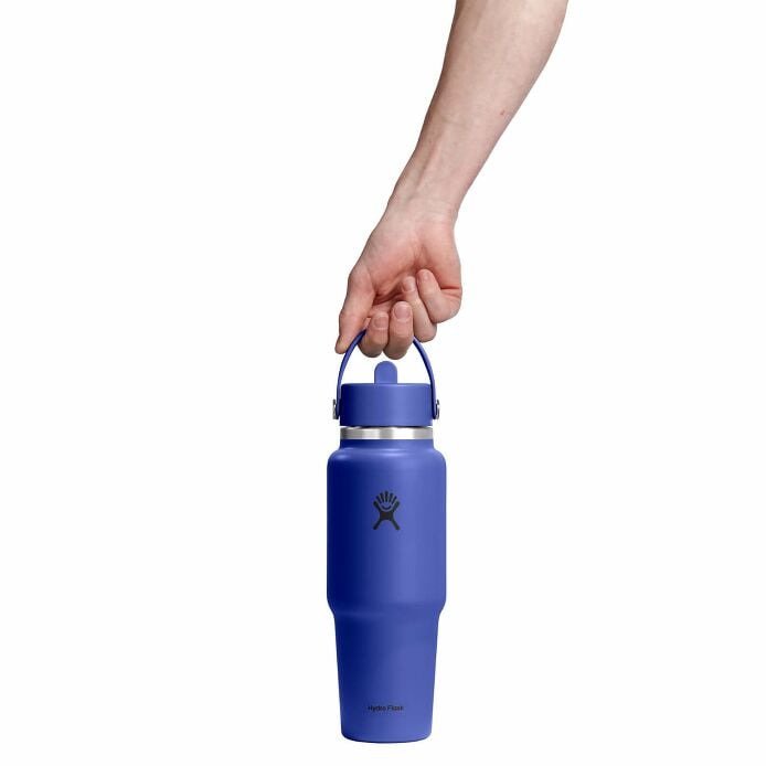 32-oz-travel-bottle-with-flex-straw-cap-a0 wt32cfs382_32oztravelbottleflexstraw_capriblue_hb.jpg